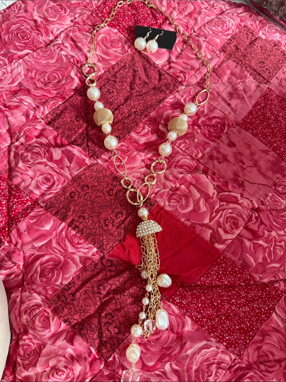 NWT 21” Women’s Gold Pearl Tassel Necklace &Earring Set 1mm pear earrings